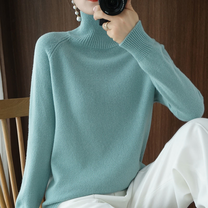 Justine - Elegant Women's Turtleneck Sweater for All Occasions