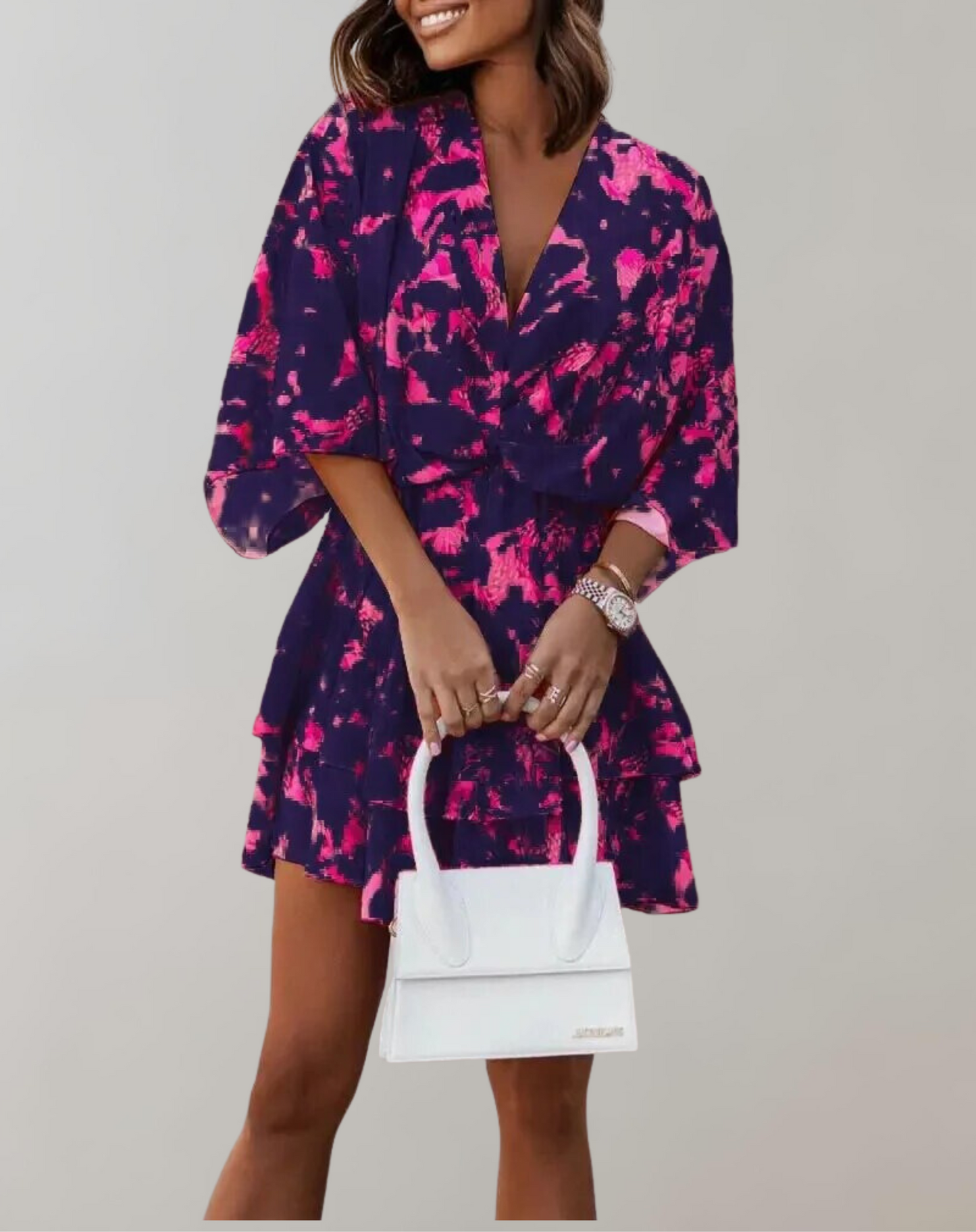 Valerie - Effortlessly Elegant Midi Dress with V-Neck and Batwing Design