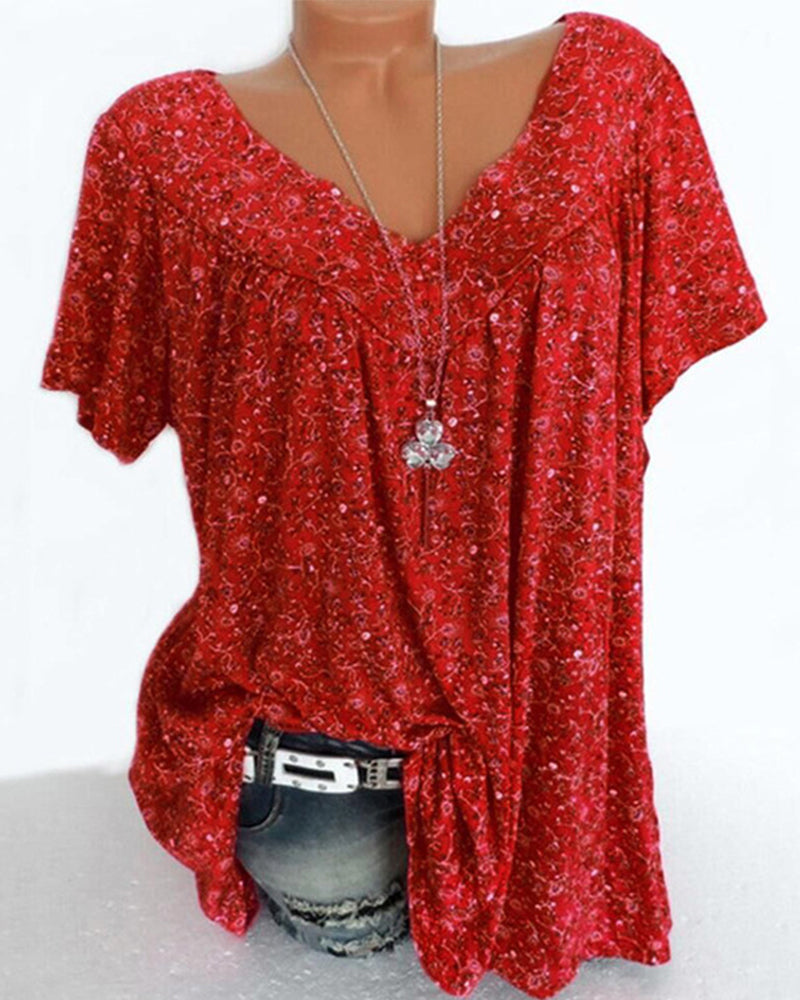 Ivette - Luxurious Women's Blouse with V-neck and Short Sleeves