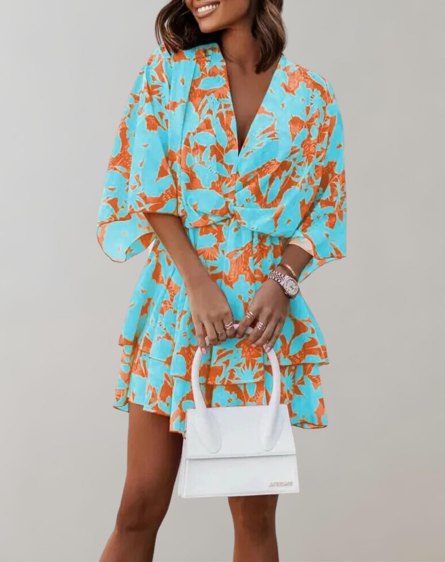 Valerie - Effortlessly Elegant Midi Dress with V-Neck and Batwing Design