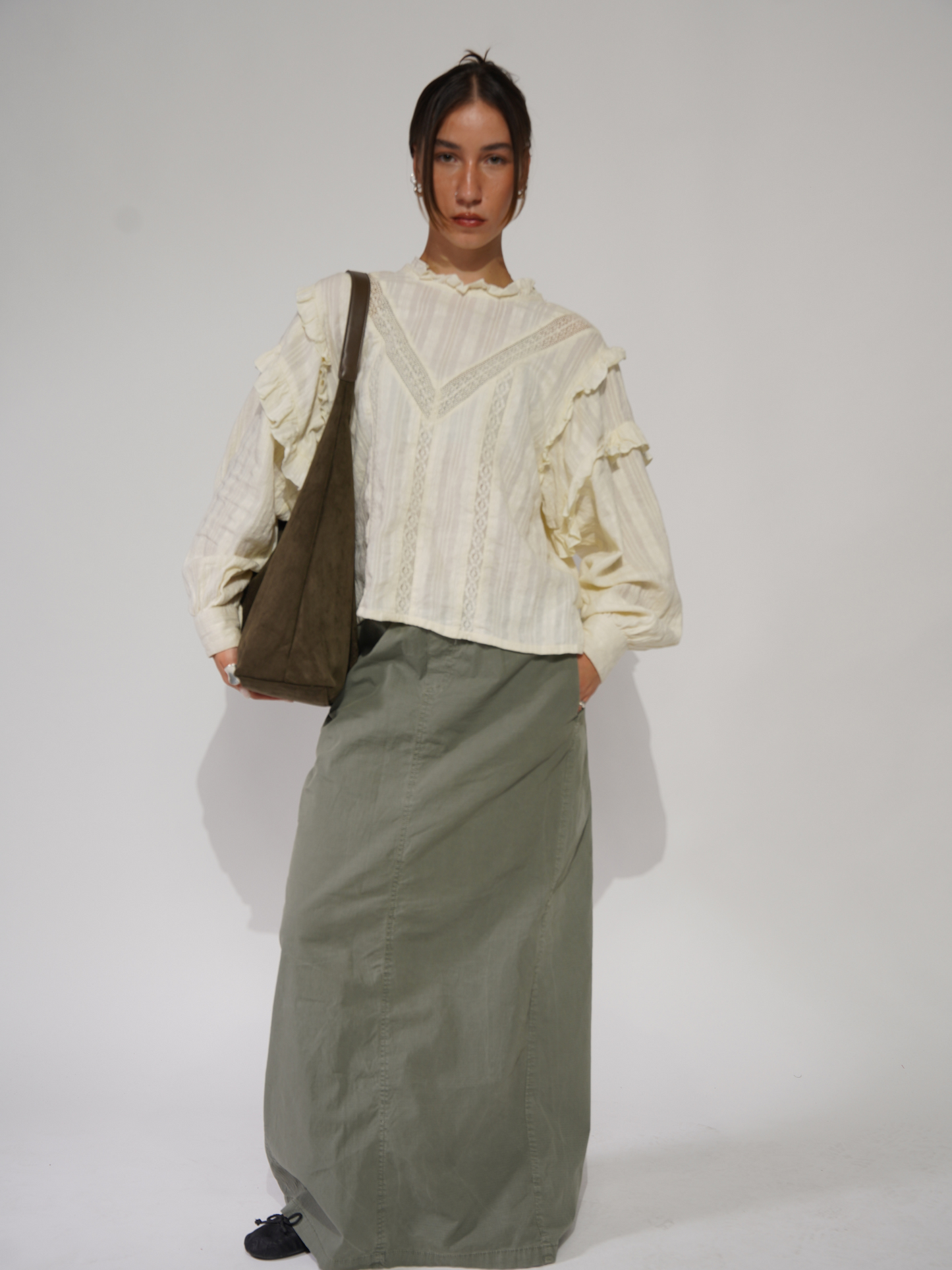 Livi - Stylish Daily Leather Tote for Effortless Elegance and Utility