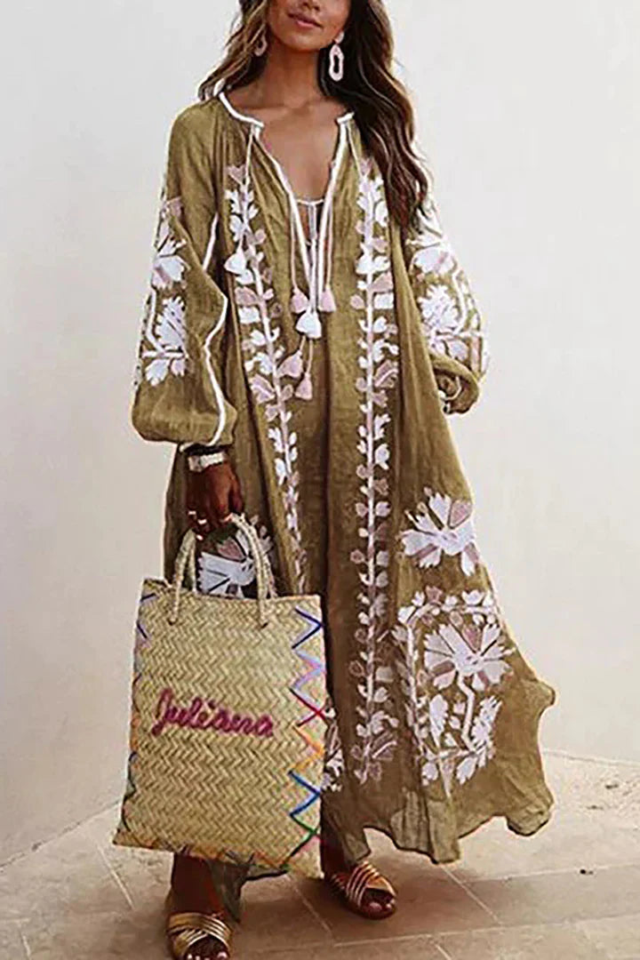 Danella - Enchanting Long Bohemian-Style Dress with Floral Print