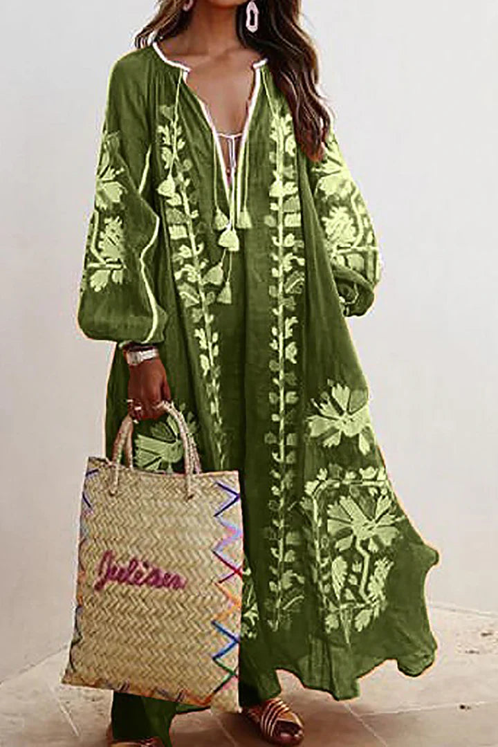 Danella - Enchanting Long Bohemian-Style Dress with Floral Print