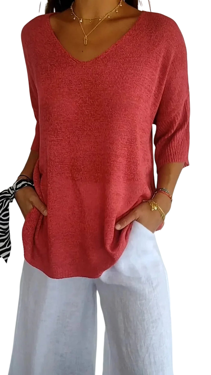 Chiara - Comfortable Women's Knitted Top with V-neck and Relaxed Fit