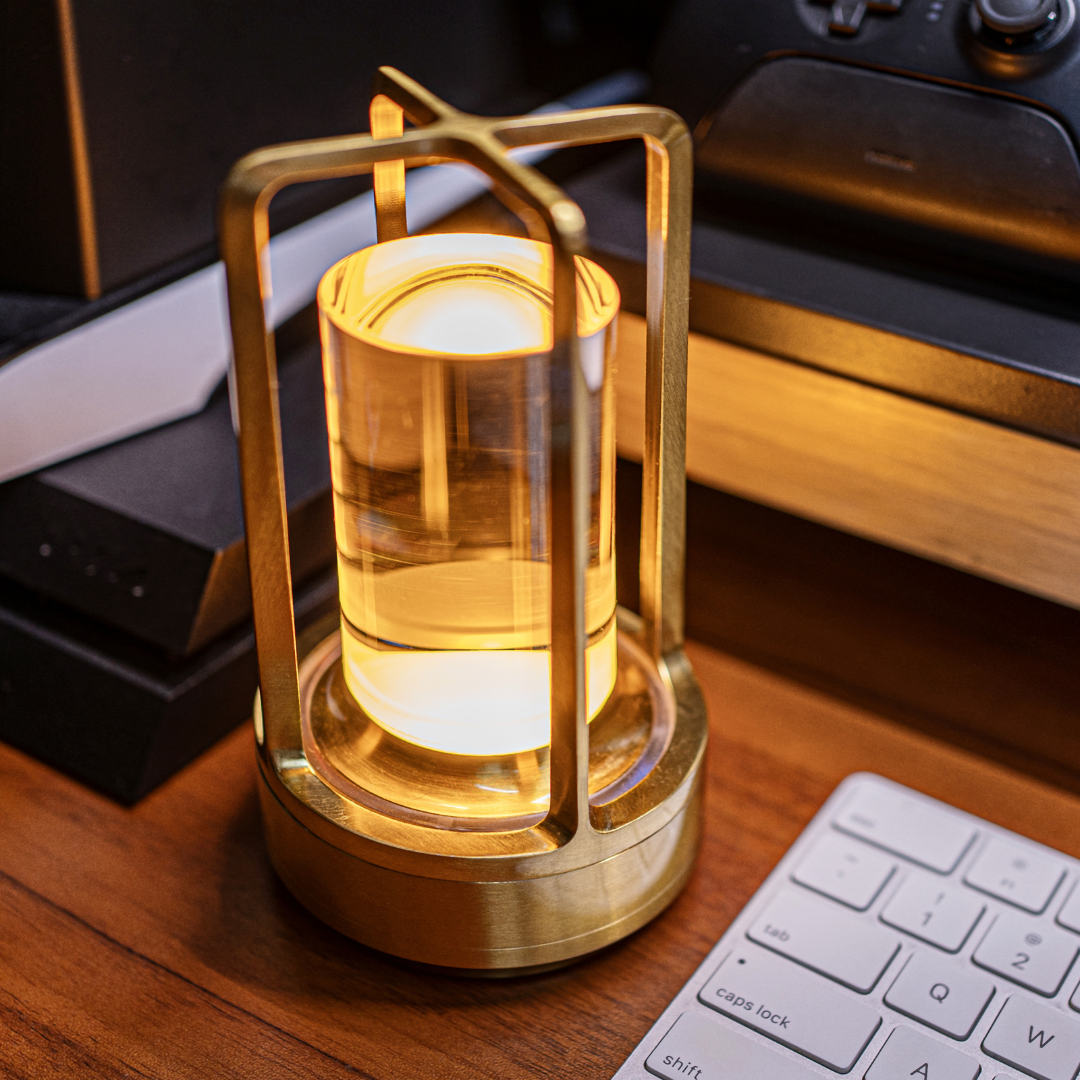 VintGlow - Elegant Crystal Lantern for Home and Outdoor Decor