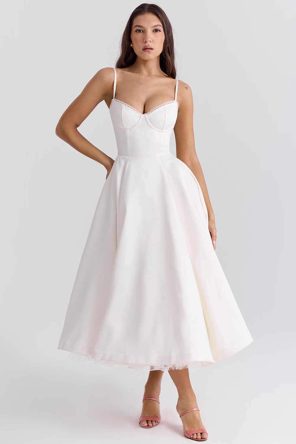 Devika - Elegant Slimming Dress with Flowing Style for Women