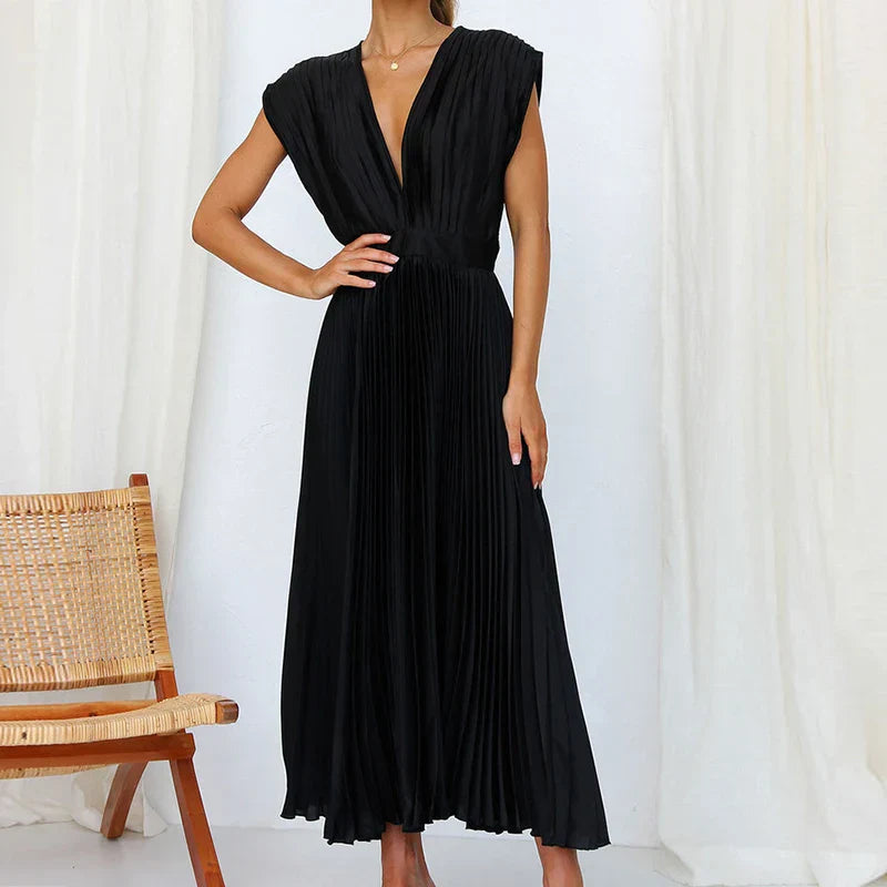Cherry - Sophisticated Women's Maxi Dress with V-neck and Pleats