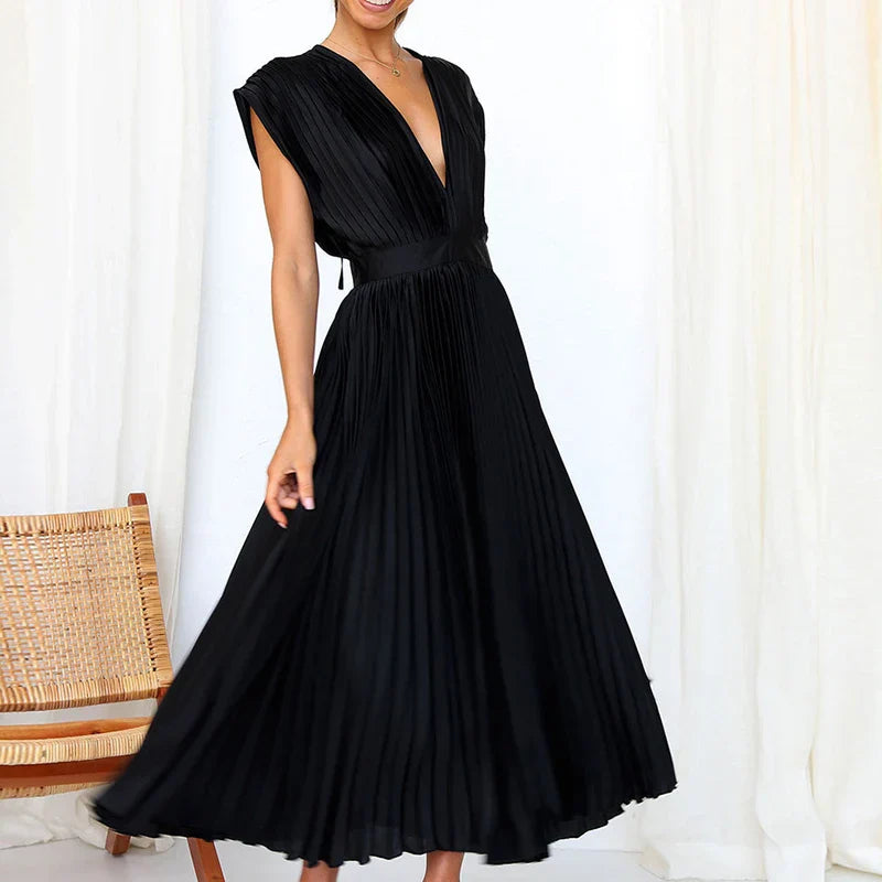 Cherry - Sophisticated Women's Maxi Dress with V-neck and Pleats