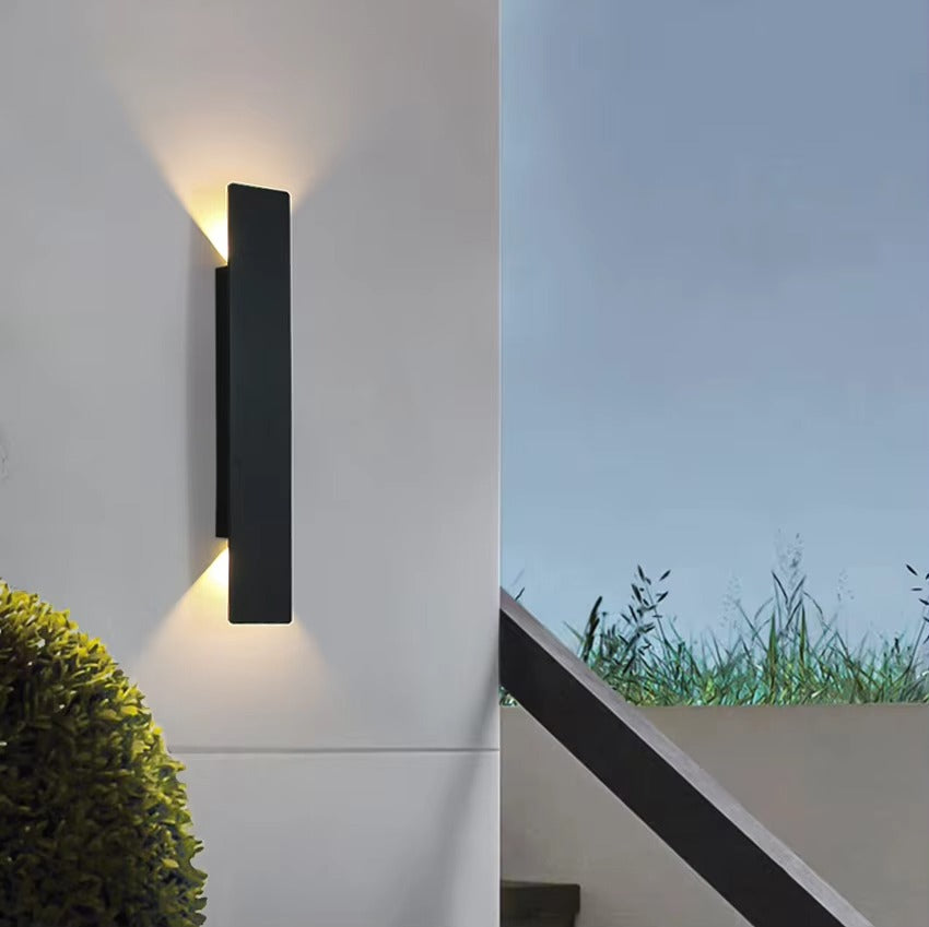 Kashti – Outdoor Waterproof Rectangle Up/Down Wall Light