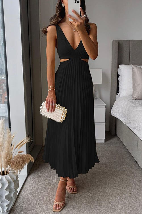 Carly - Elegant Pleated Satin Midi Dress for Graceful Movement