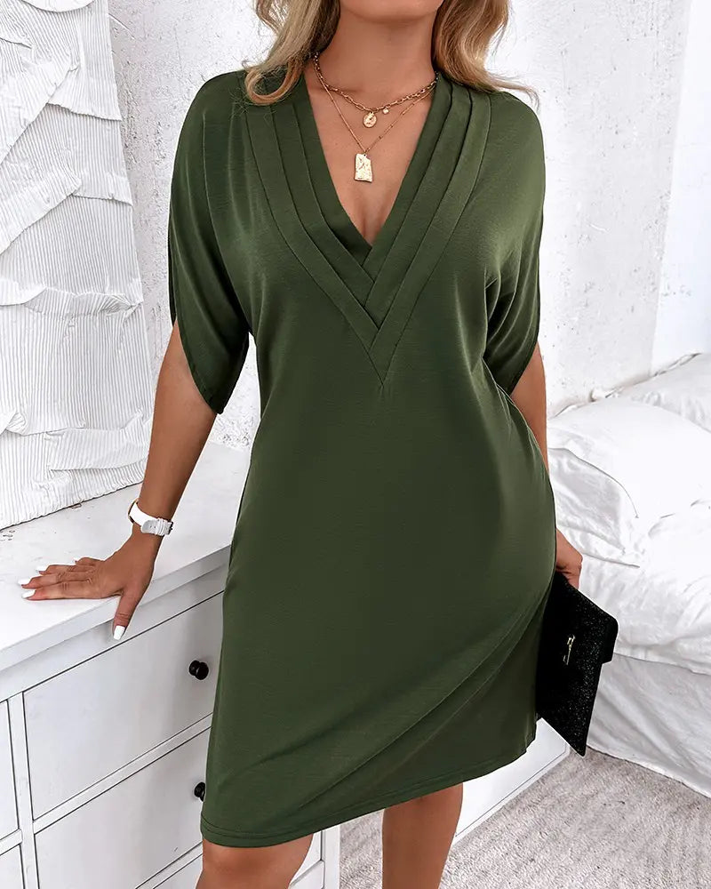 Valerie - Premium V-neck Ruched Dress for Elegant Occasions