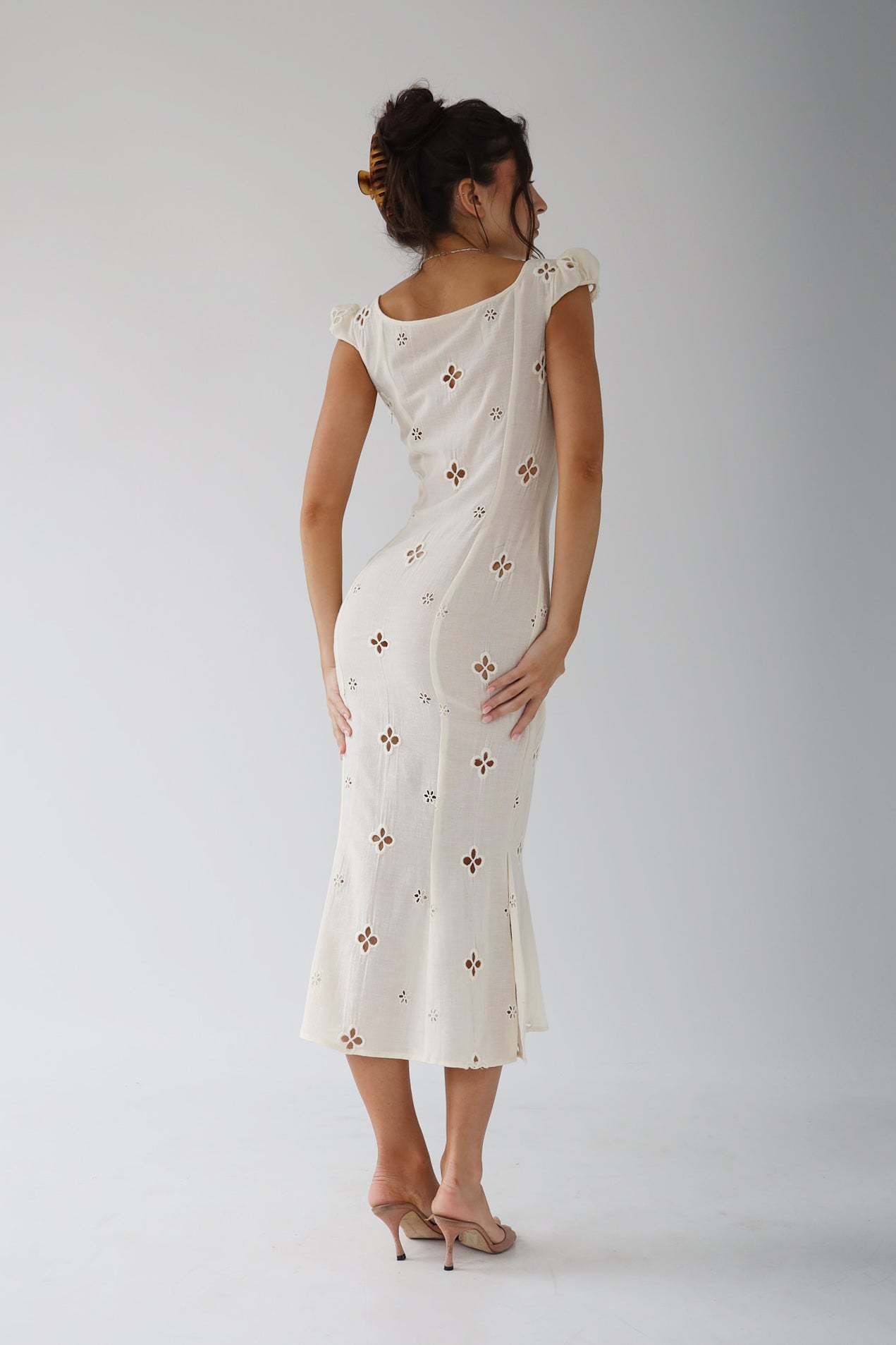 Isabella - Vintage Embroidered Fishtail Midi Dress with Puff Sleeves
