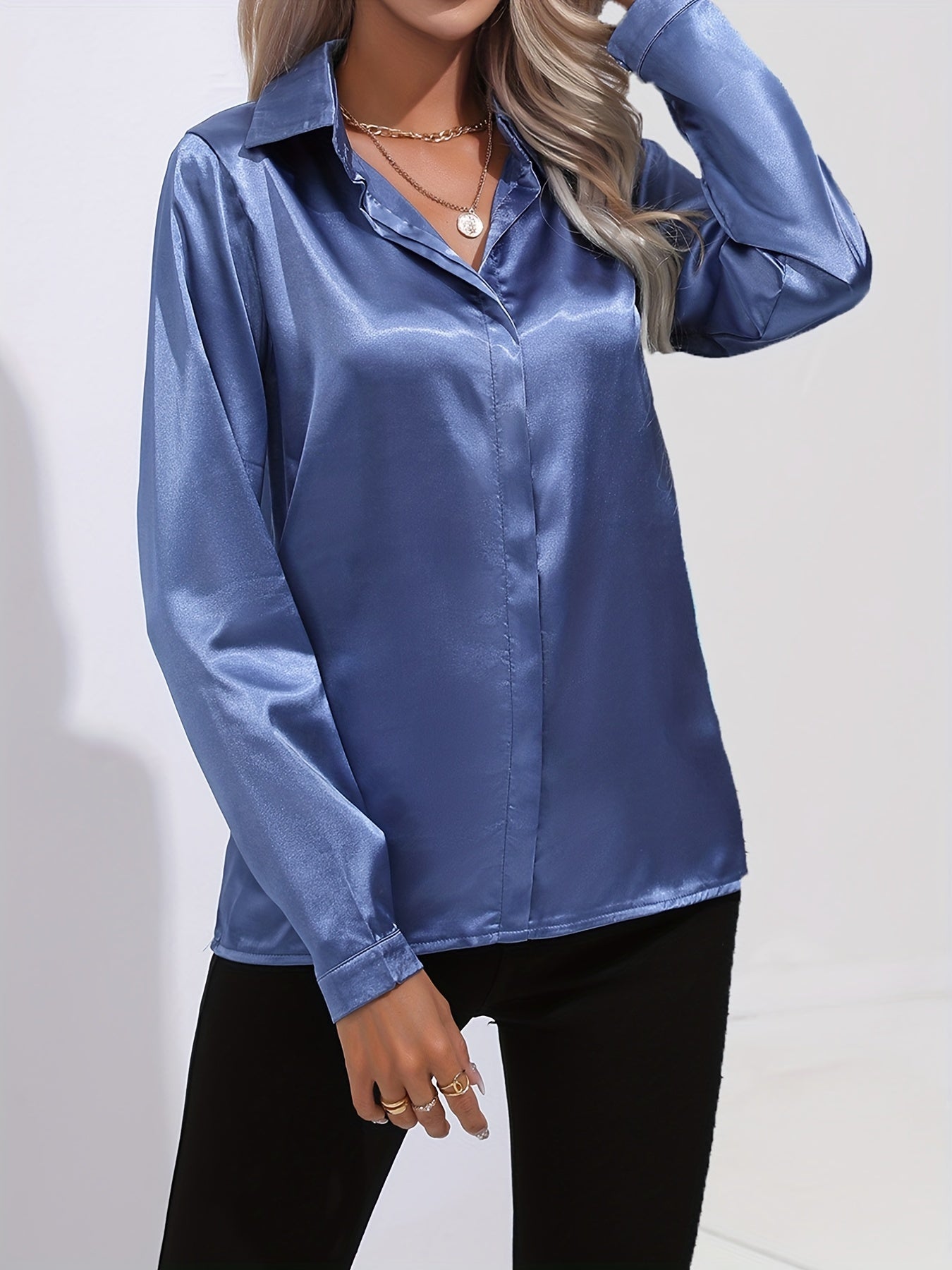 Dora - Elegant Women's Blouse in Luxurious Satin Finish
