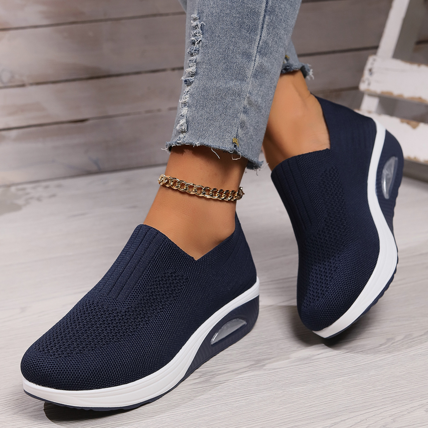 Anya - Innovative Orthopedic Sneakers for Pain Relief and Comfort