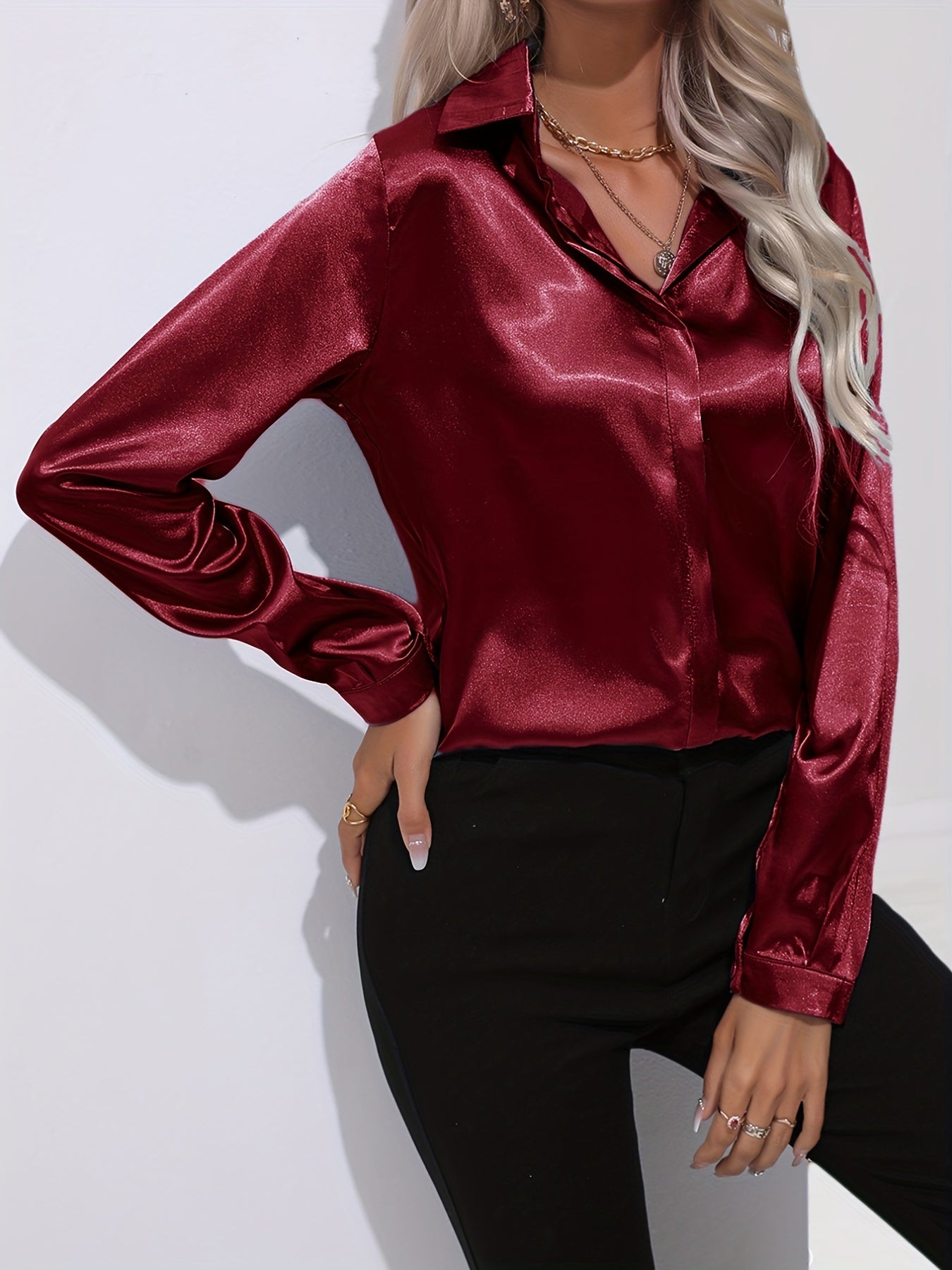 Dora - Elegant Women's Blouse in Luxurious Satin Finish