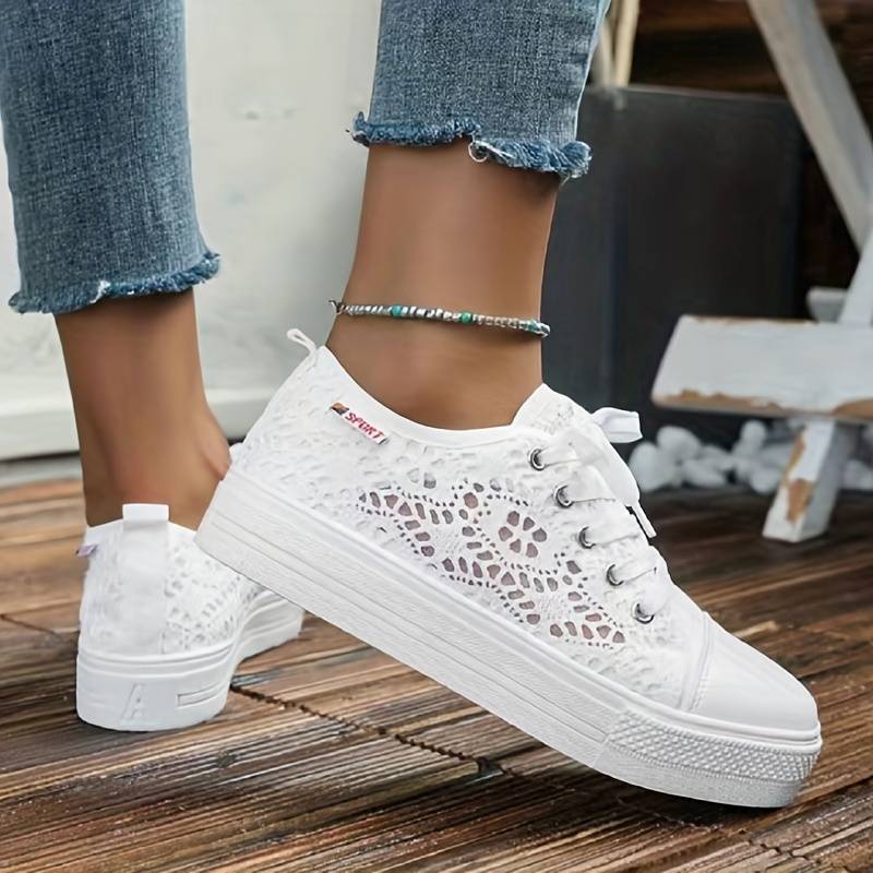 Ivy - Chic and Airy Lace Sneakers with Breathable Design