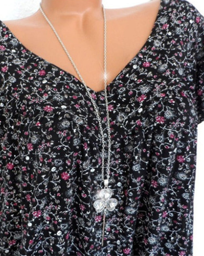 Ivette - Luxurious Women's Blouse with V-neck and Short Sleeves
