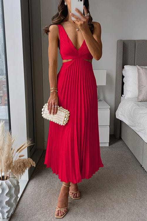 Carly - Elegant Pleated Satin Midi Dress for Graceful Movement
