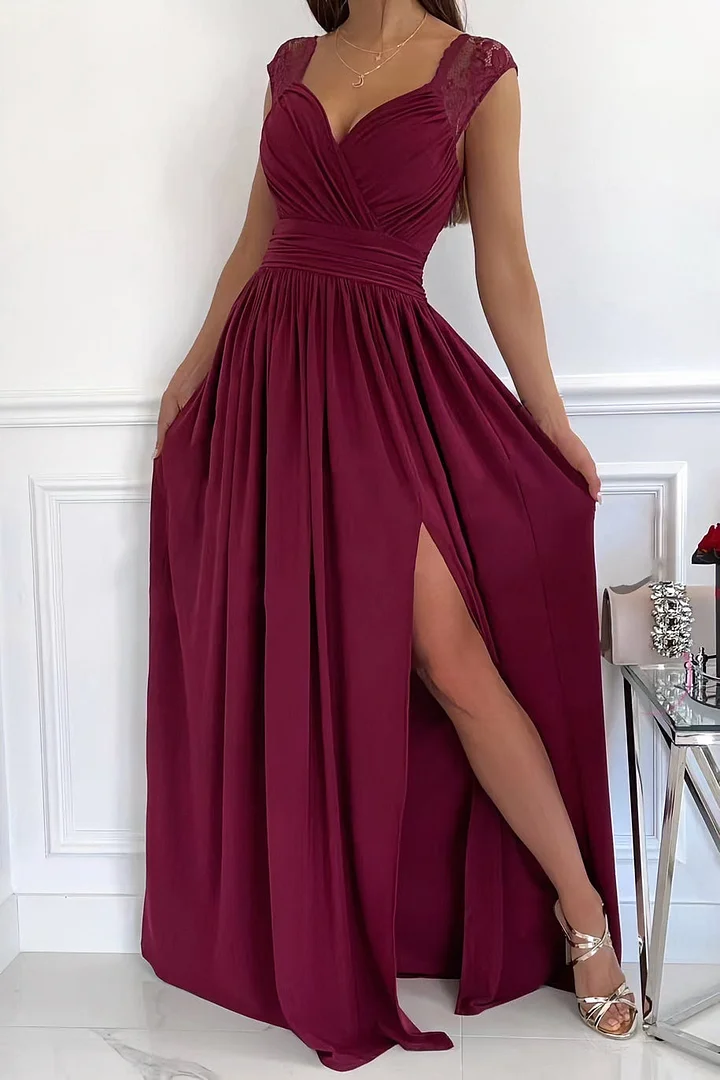 Elsin - Elegant Sleeveless Lace Dress with Hem and Back Opening