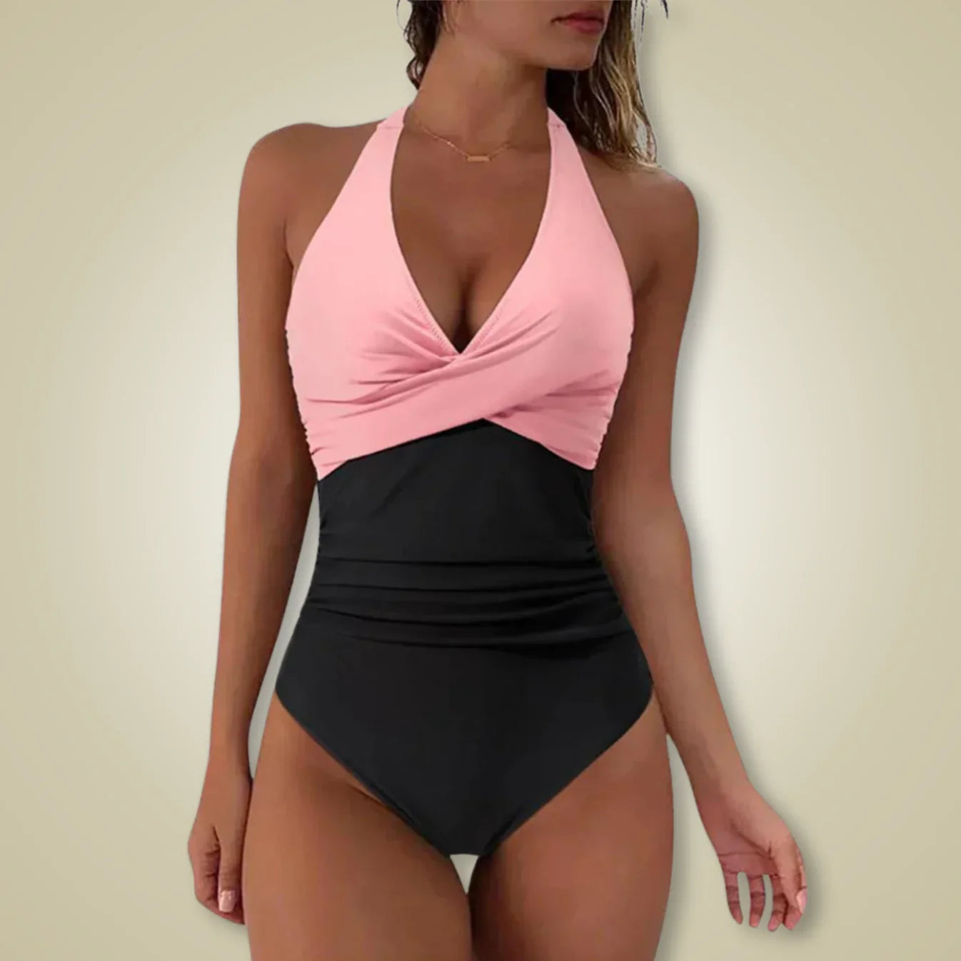 Noemi - Stylish One-Piece Swimsuit with Halter Neckline and Ruched Details