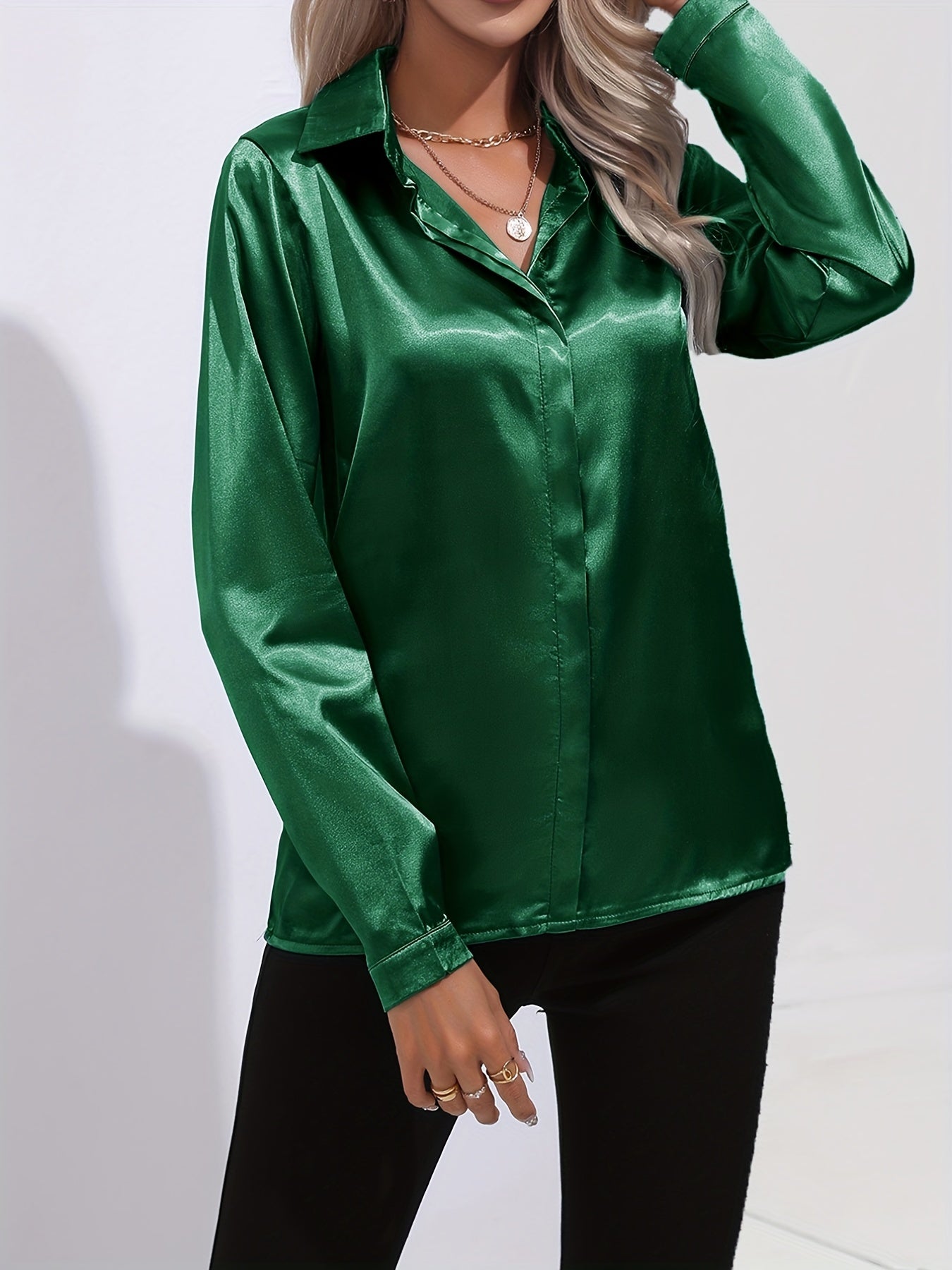 Dora - Elegant Women's Blouse in Luxurious Satin Finish