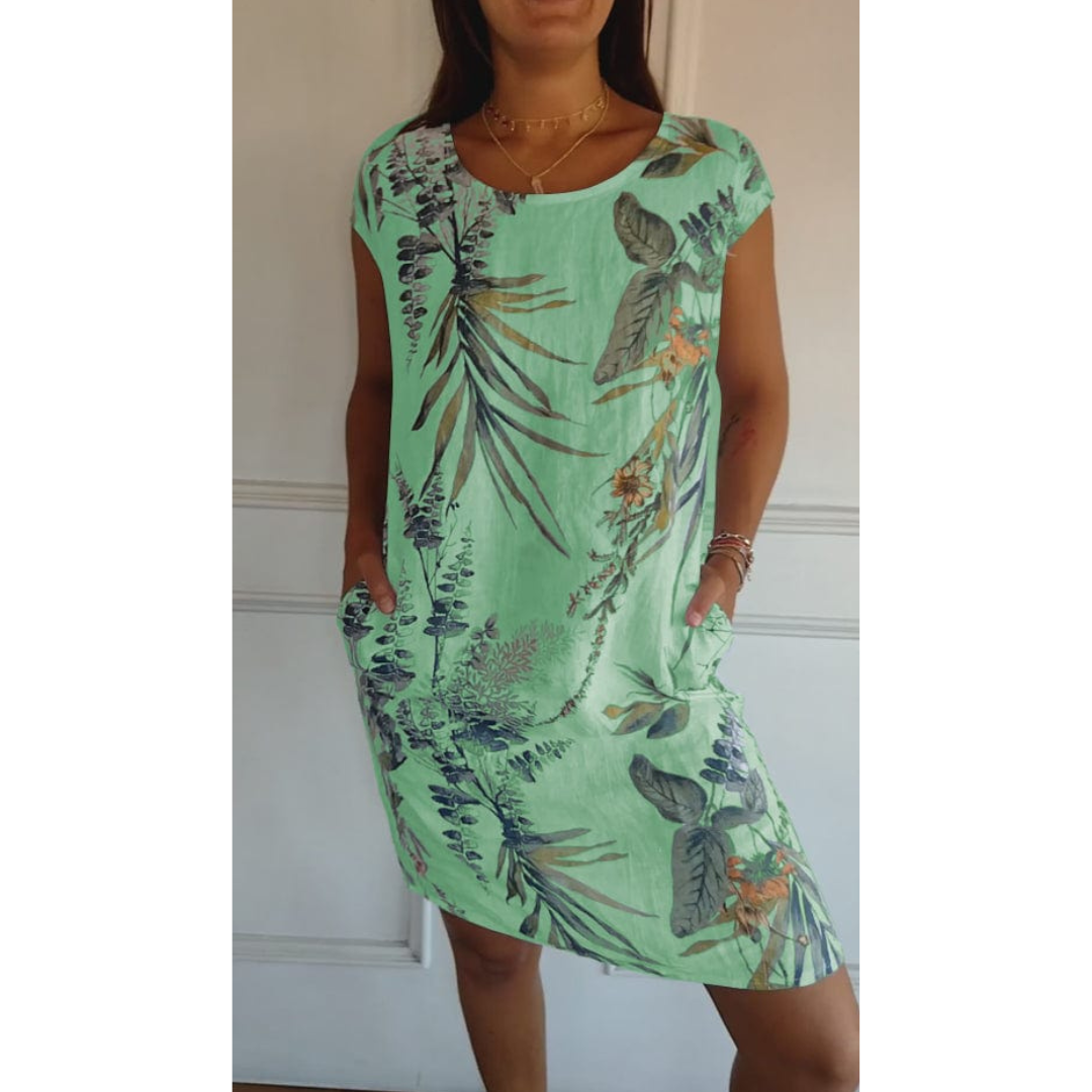 Venetia - Comfortable Round-Neck Dress with Tropical Floral Print