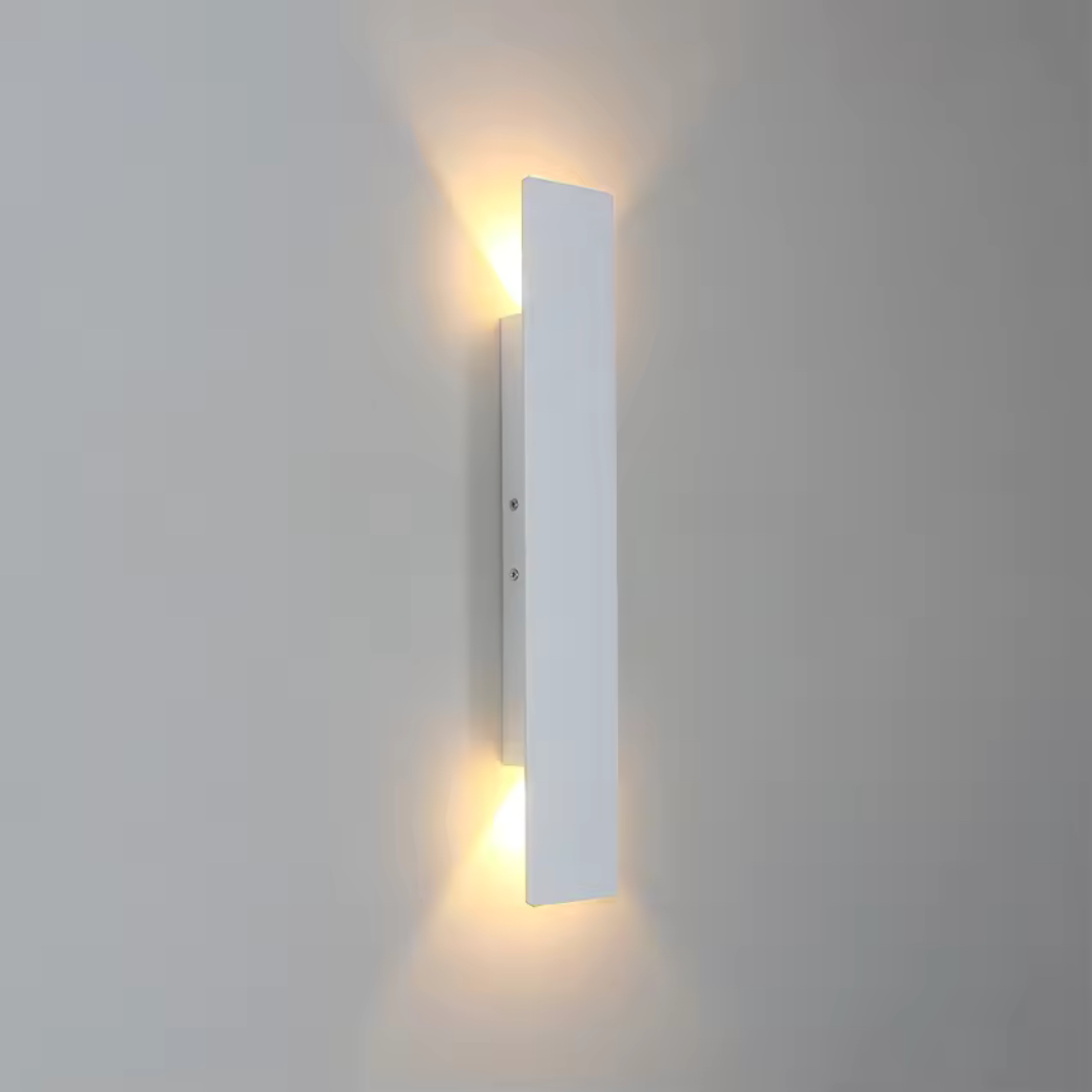 Casavue - Xyrov Outdoor Aluminum Wall Light Weatherproof LED Home