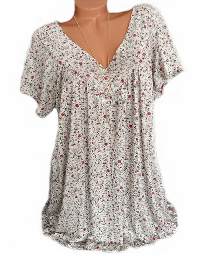 Ivette - Luxurious Women's Blouse with V-neck and Short Sleeves
