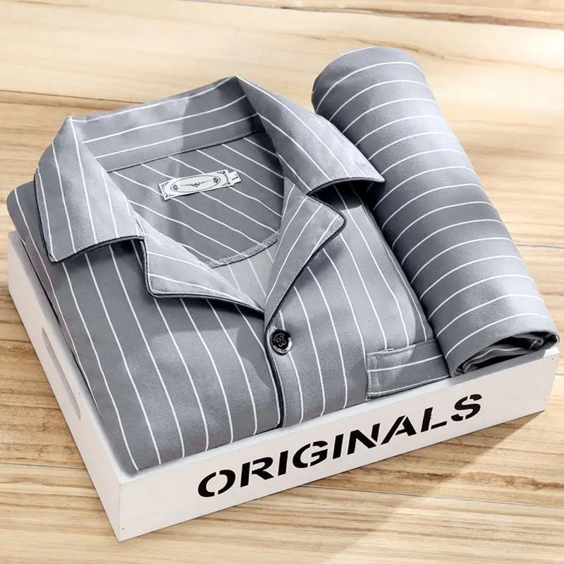 Alan - Comfortable Men's Pyjama Set with Shirt and Button Closure