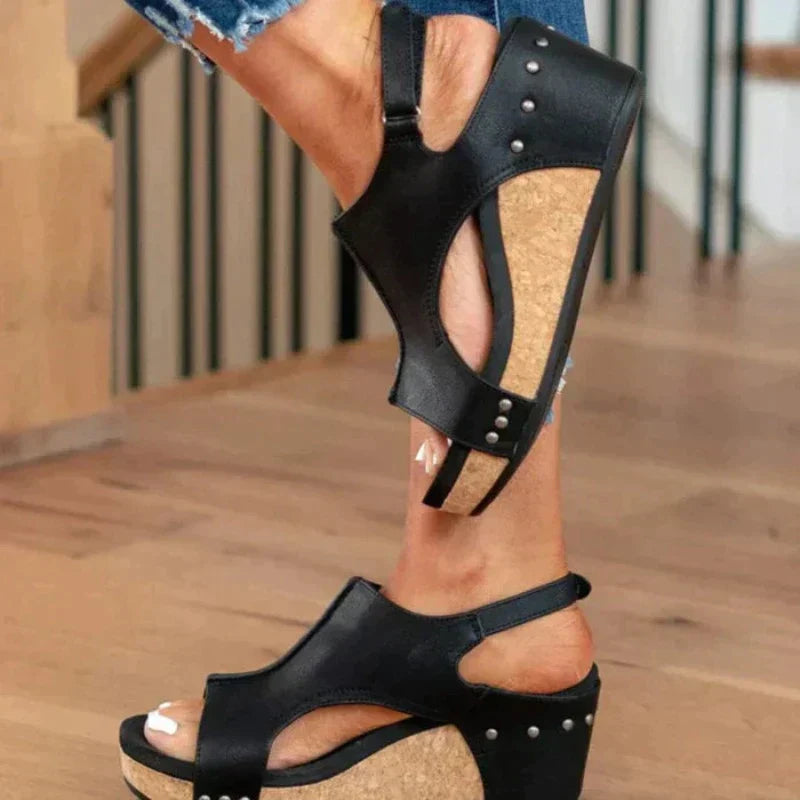 Meredith - Stylish Orthopedic Leather Sandals with Extra Support and Comfort