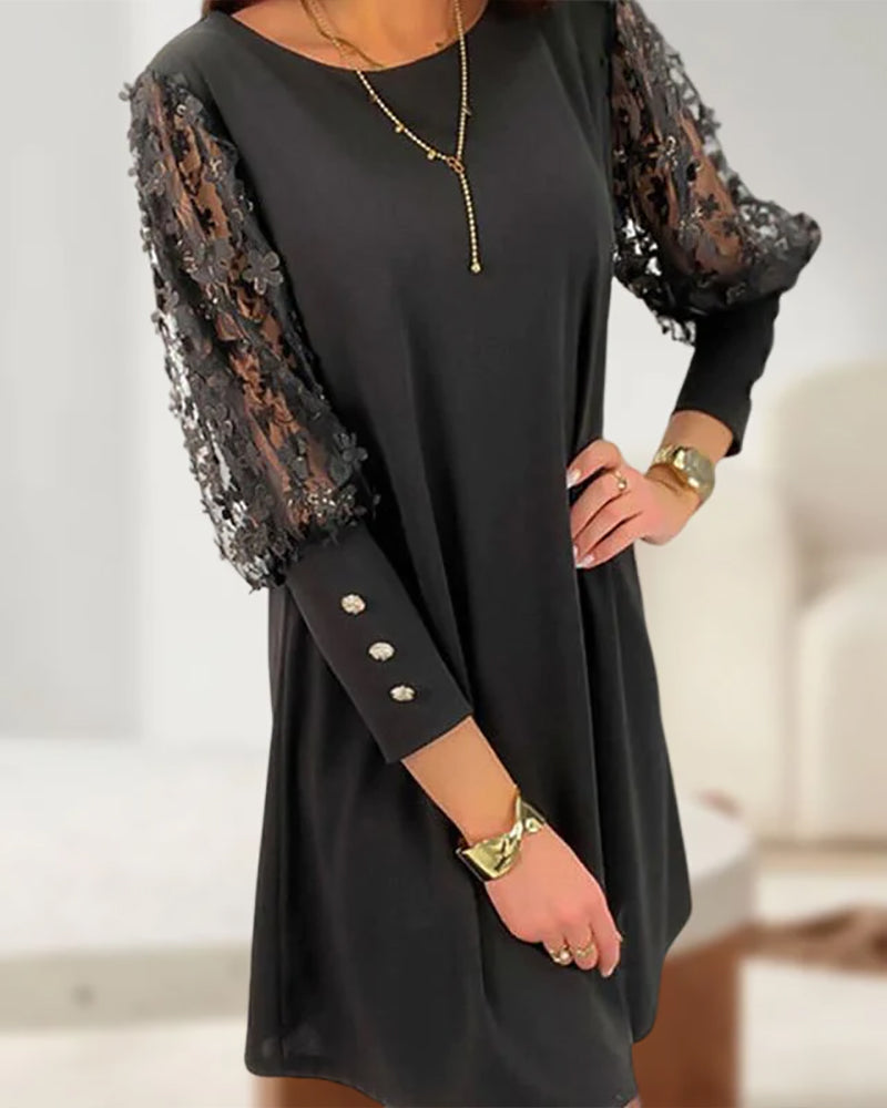 Doris- Elegant Women's Dress with Lace Sleeves and Modern Design