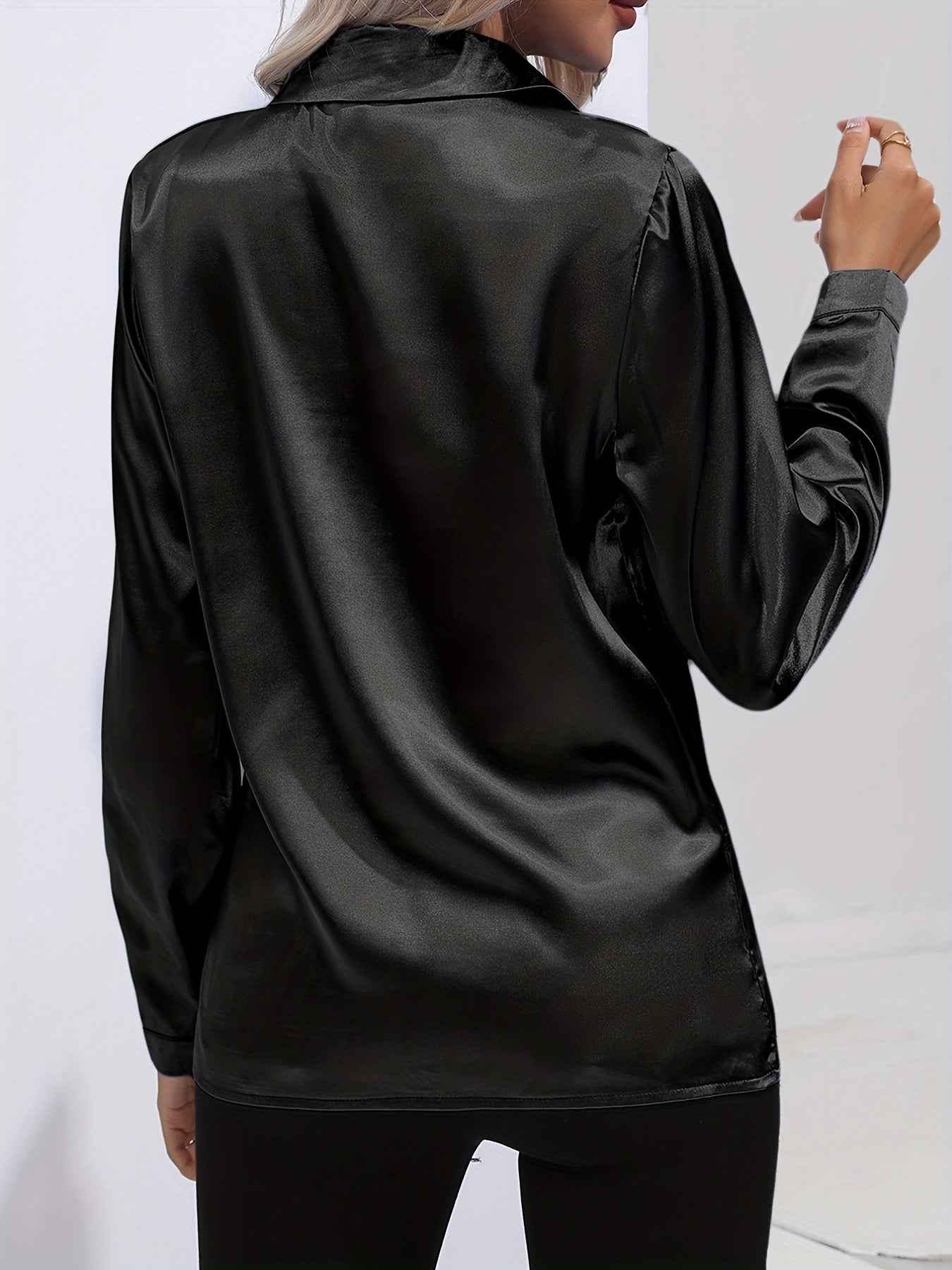 Dora - Elegant Women's Blouse in Luxurious Satin Finish