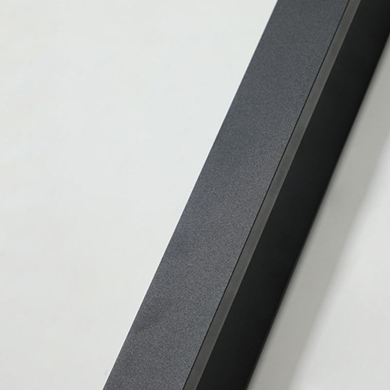 Aliana - Stylish Contemporary LED Wall Light for Outdoor Spaces