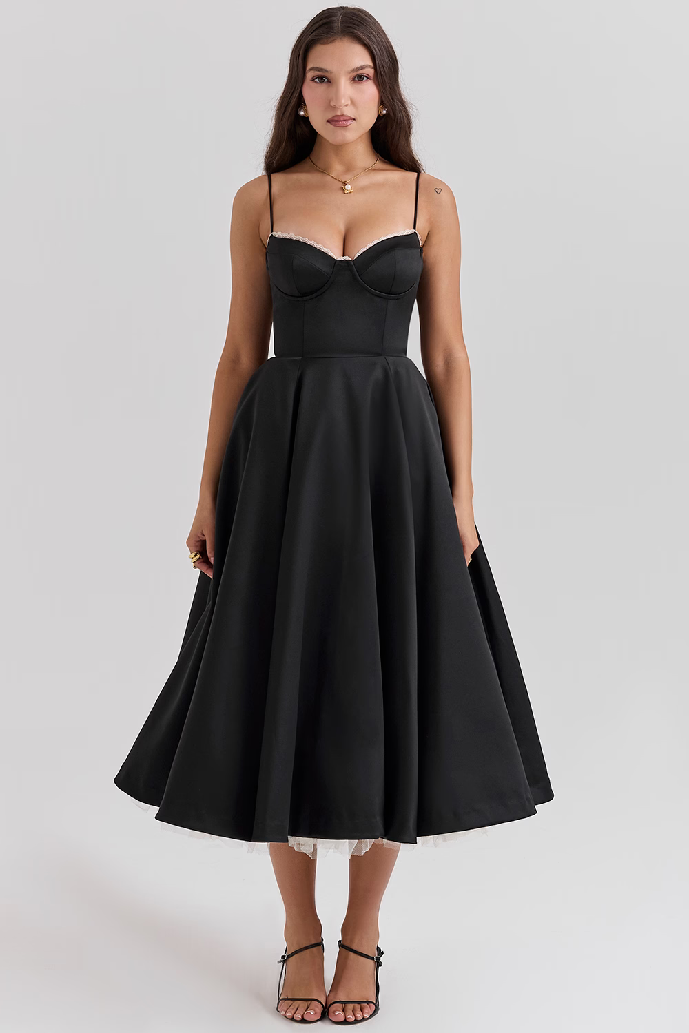 Devika - Elegant Slimming Dress with Flowing Style for Women