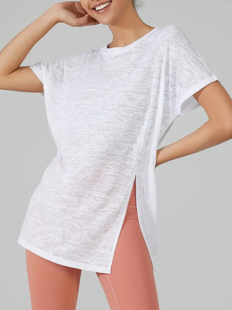 Beatrice - Stylish and Lightweight Burnout T-shirt for Effortless Movement