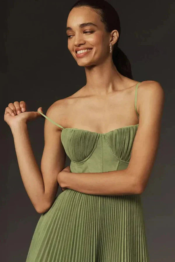 Kirsten - Elegant Pleated Fit and Flare Midi Dress in Soft Green