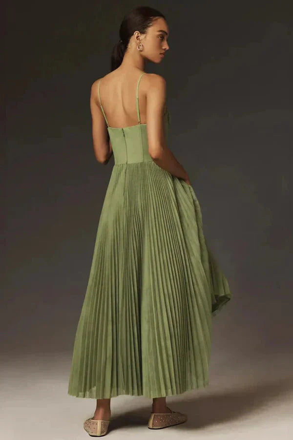 Kirsten - Elegant Pleated Fit and Flare Midi Dress in Soft Green