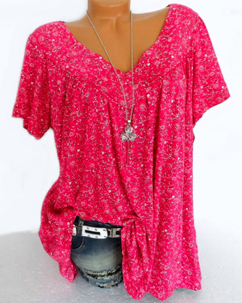 Ivette - Luxurious Women's Blouse with V-neck and Short Sleeves