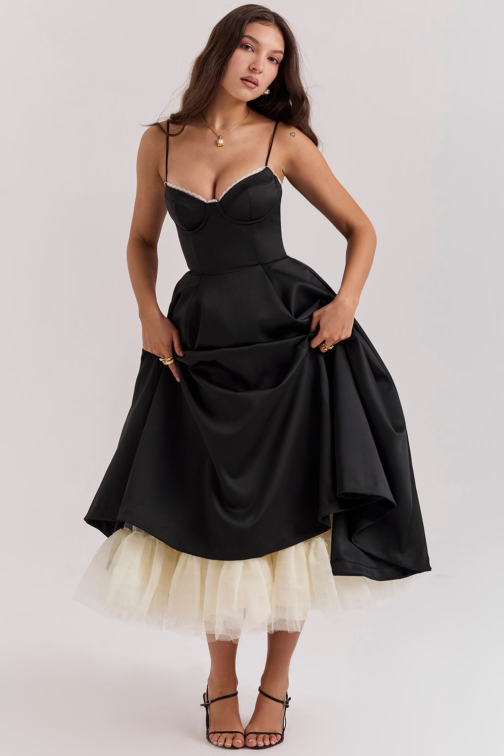 Devika - Elegant Slimming Dress with Flowing Style for Women