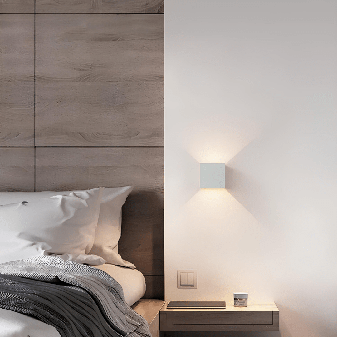 Ceiluxe - Modern Minimalist Wireless Wall Lamp for Contemporary Homes