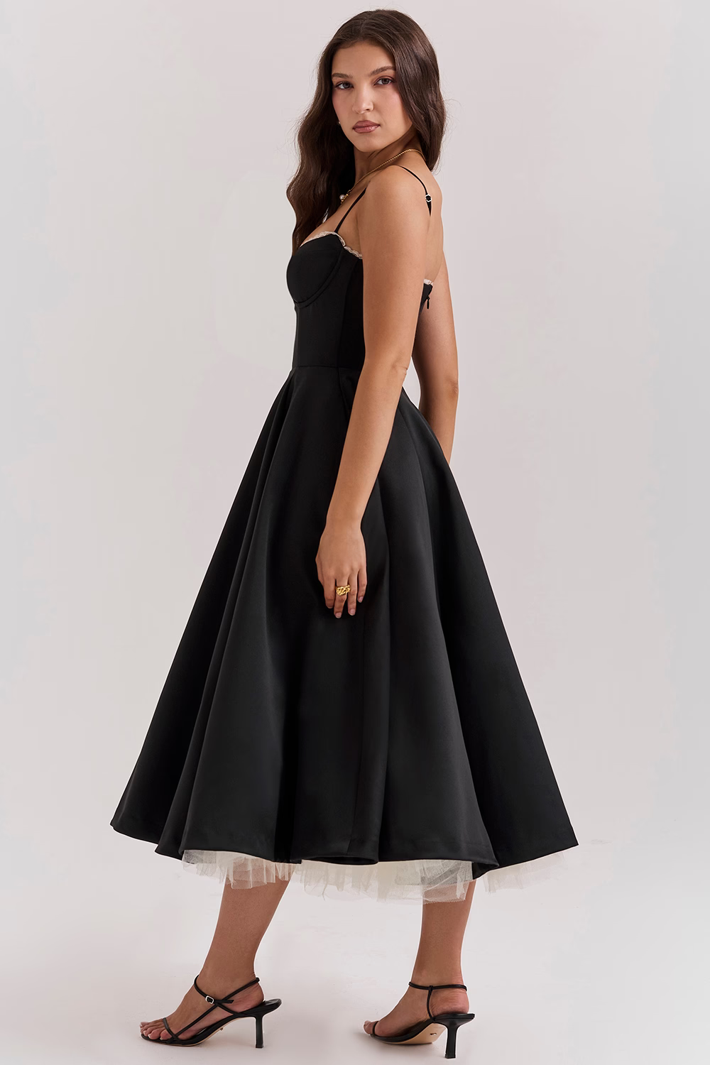 Devika - Elegant Slimming Dress with Flowing Style for Women