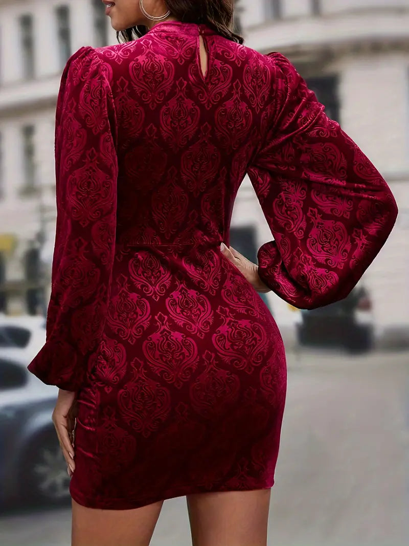 Phaedra - Luxurious Velvet Mini Dress with Puff Sleeves