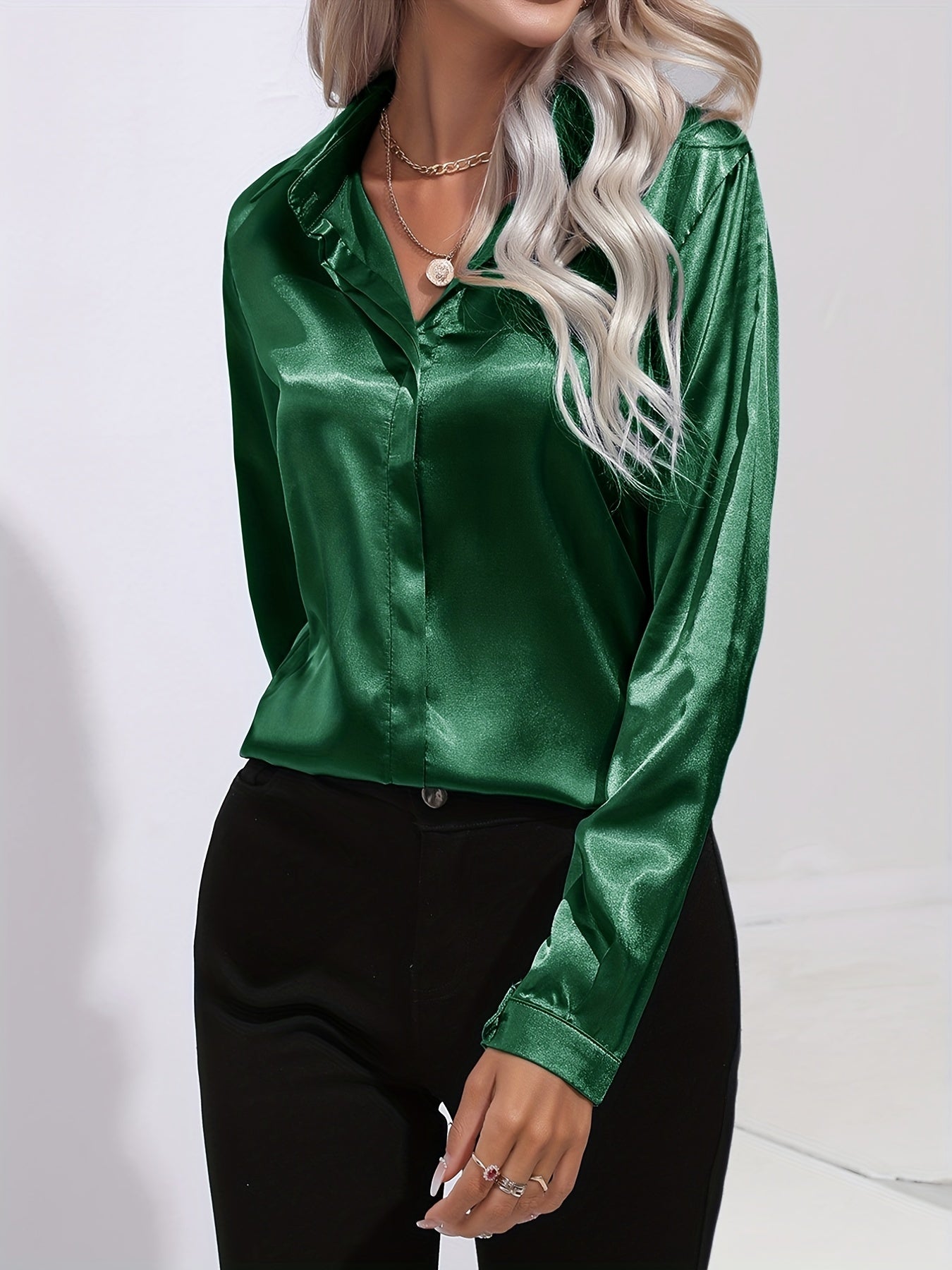 Dora - Elegant Women's Blouse in Luxurious Satin Finish