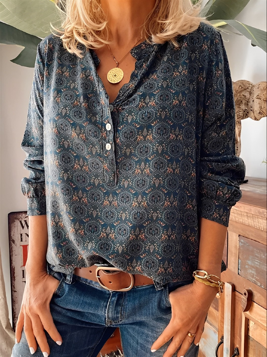 Linnea - Vintage Women's Blouse with Modern Comfort and Style