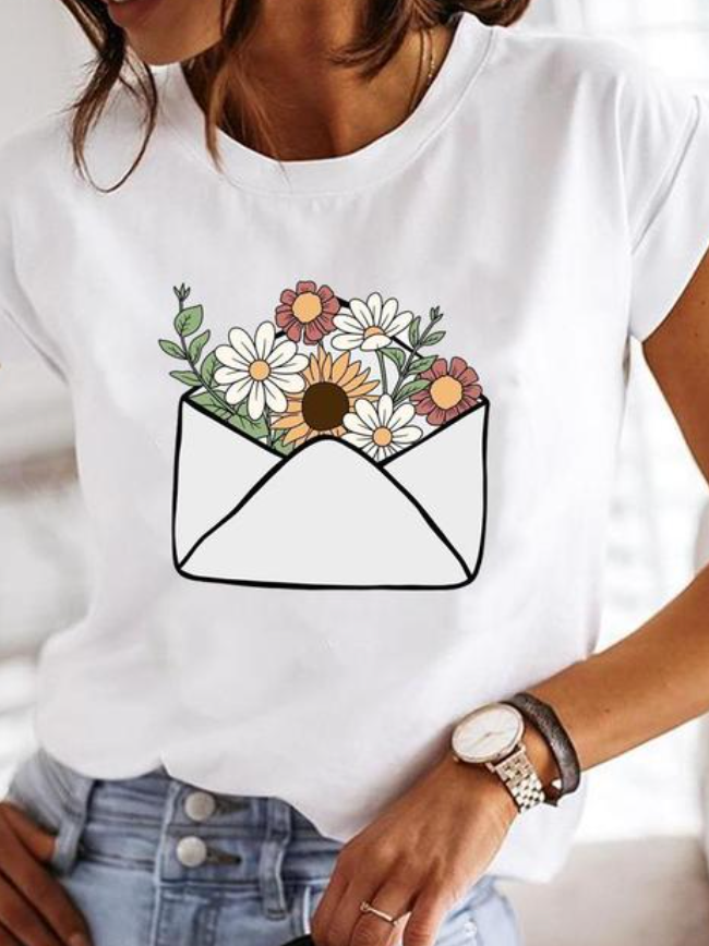 Benita - Stylish Women's T-Shirt with Versatile Floral and Heart Designs