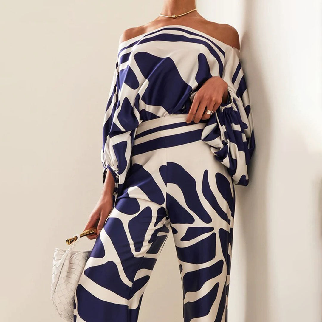 Camber - Elegant Women's Wide-Leg Pantsuit with 3D Effect Pattern