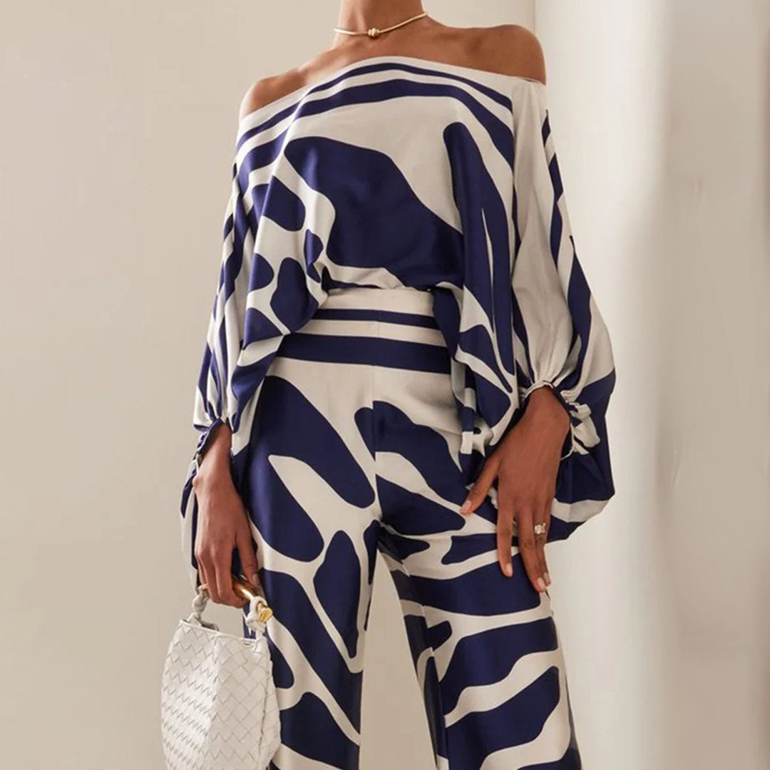 Camber - Elegant Women's Wide-Leg Pantsuit with 3D Effect Pattern