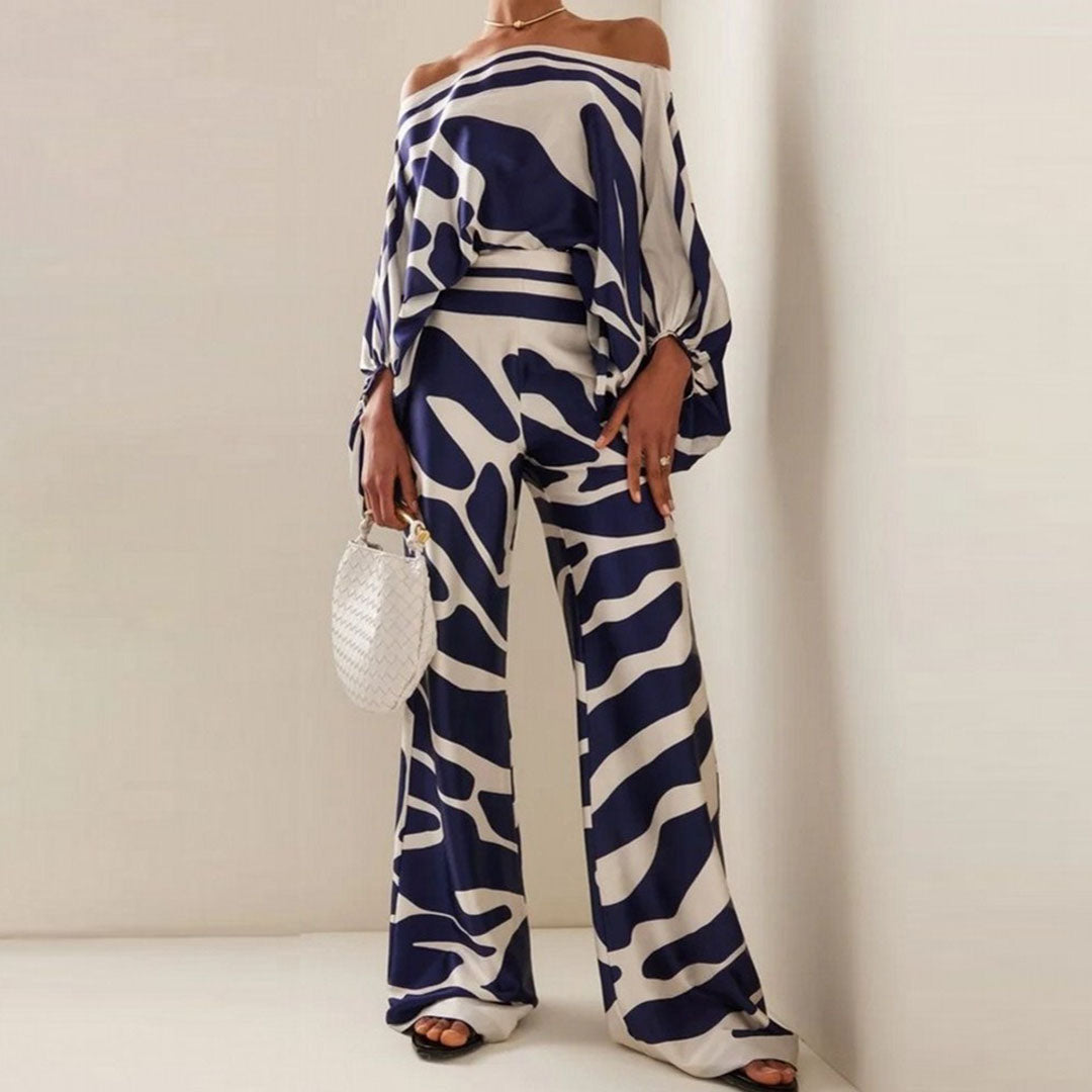 Camber - Elegant Women's Wide-Leg Pantsuit with 3D Effect Pattern