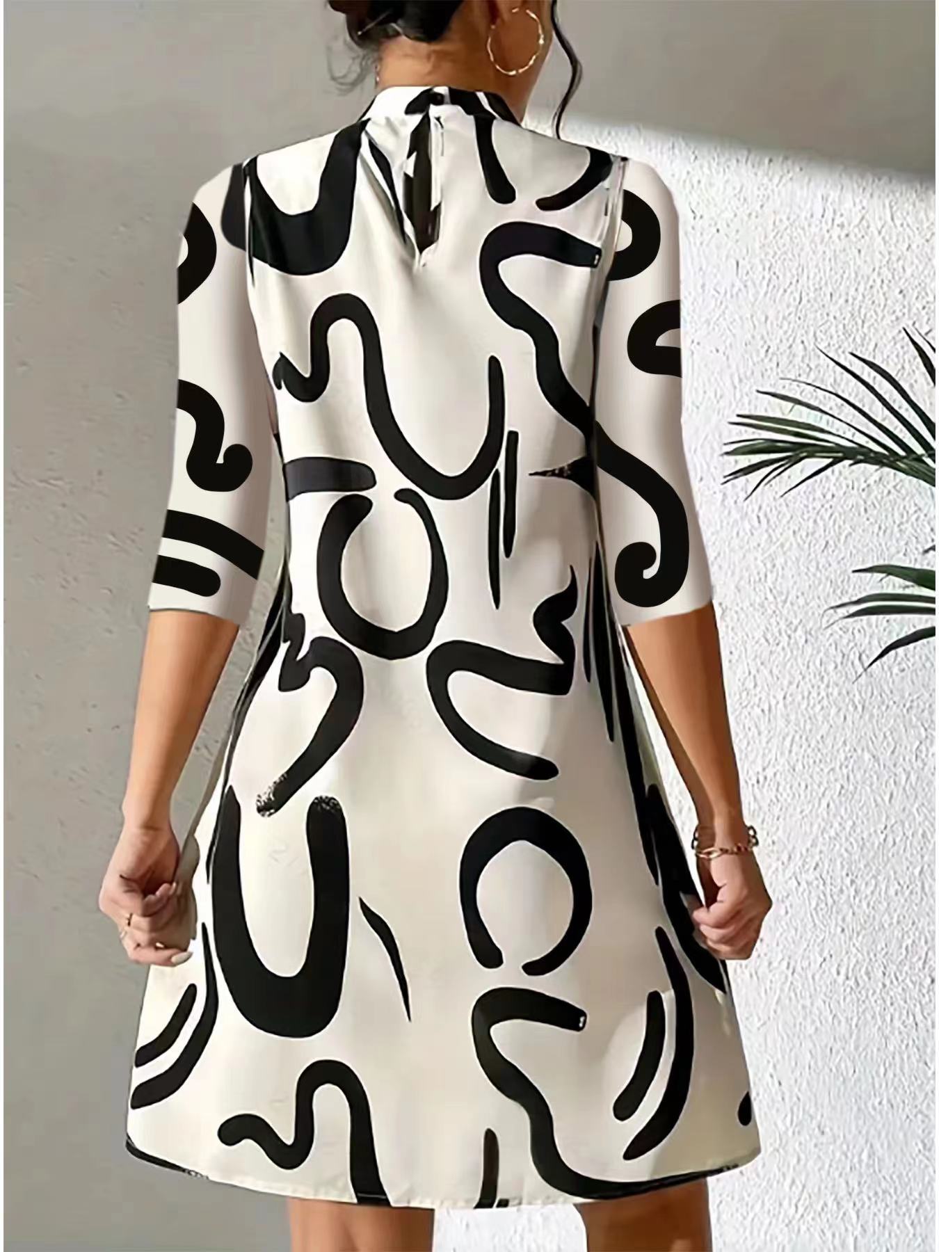 Alanna - Stylish and Comfortable Dress with Trendy Autumn Print