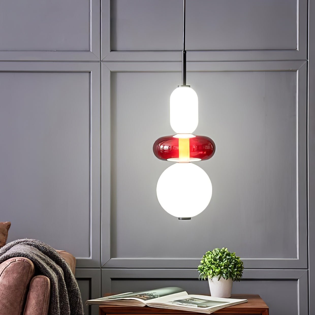 Mira – Glass Pendant Light